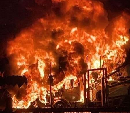 A Jack Cooper Transport truck carrying four brand new 2022 Corvettes caught fire last night in White House, Tennessee